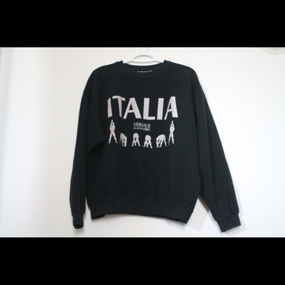 ๐ช๐ป ๐ฎ๐น Versace Classic V2 Vintage Pullover Black Logo Sweatshirt 1990s - Picture 5 of 14